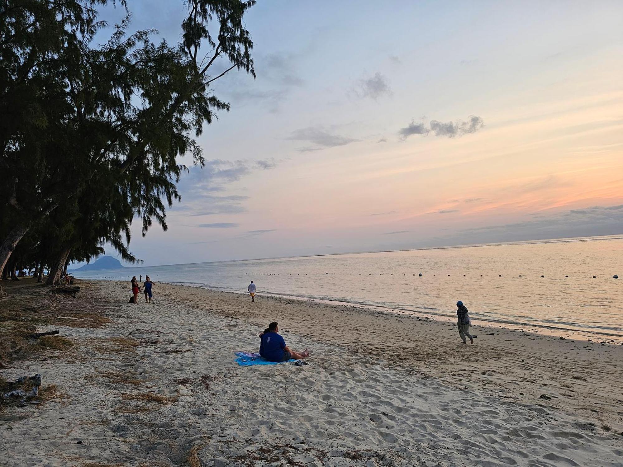 Beachfront Coziness Flic en Flac Экстерьер фото